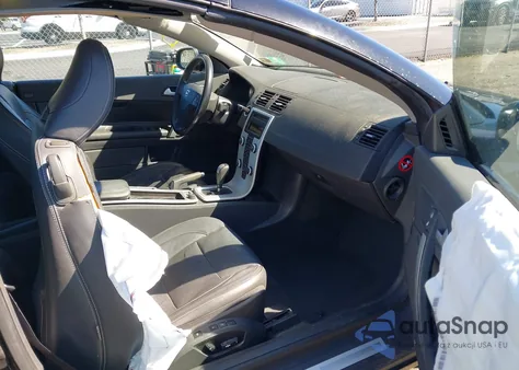 2011 Volvo C70 T5 z USA, uszkodzony, nr VIN YV1672MC4BJ107372